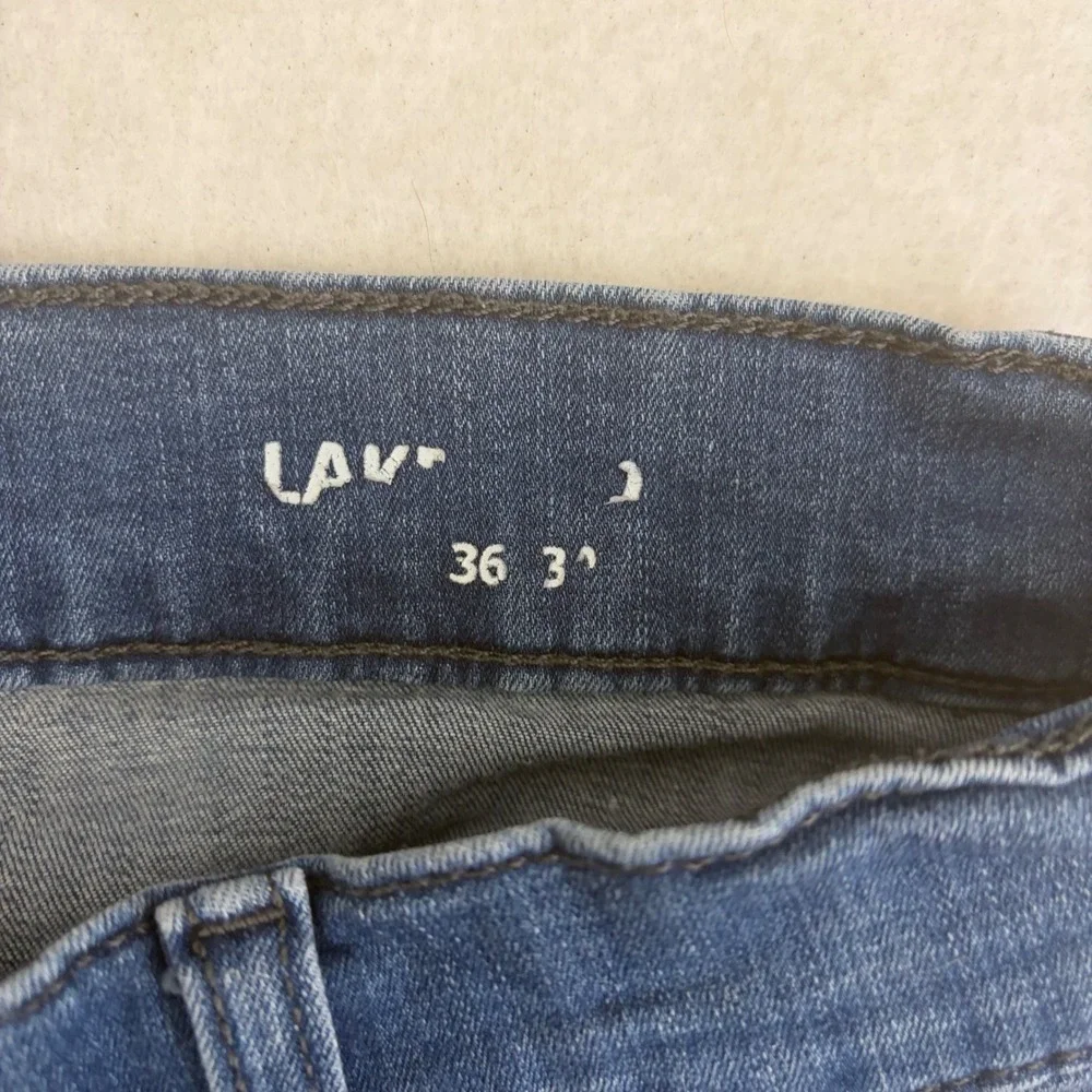 Mugsy Lake Shore Jeans Mens 36x30 Blue Slim Straight Stretch FLX3NLA Comfort